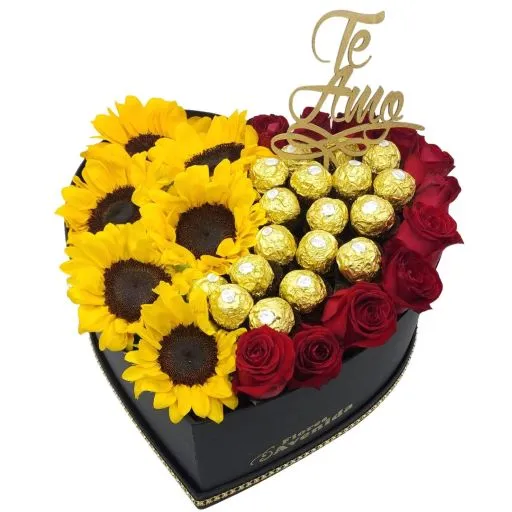 Caja corazon con flores rosas importadas girasoles y rocher 